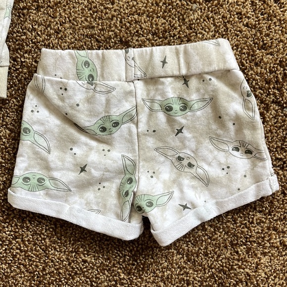 Din Grogu Baby Yoda Star Wars matching 2-piece outfit set sweatshirt shorts - Picture 3 of 7